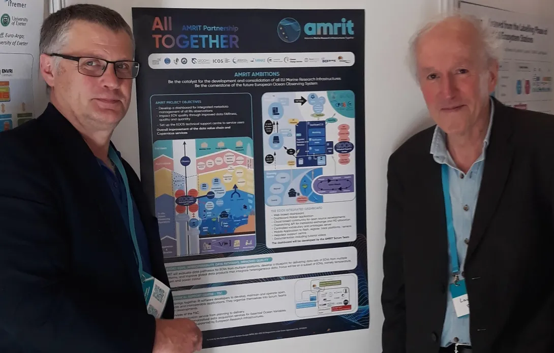 Laurent Mortier - ARMINES connecting with Richard Sanders - ICOS during poster session at ICOS 2024